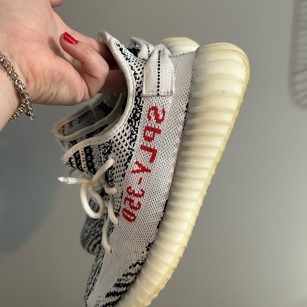 Adidas Yeezy Boost 350 V2 Zebra - Picture 2 of 5